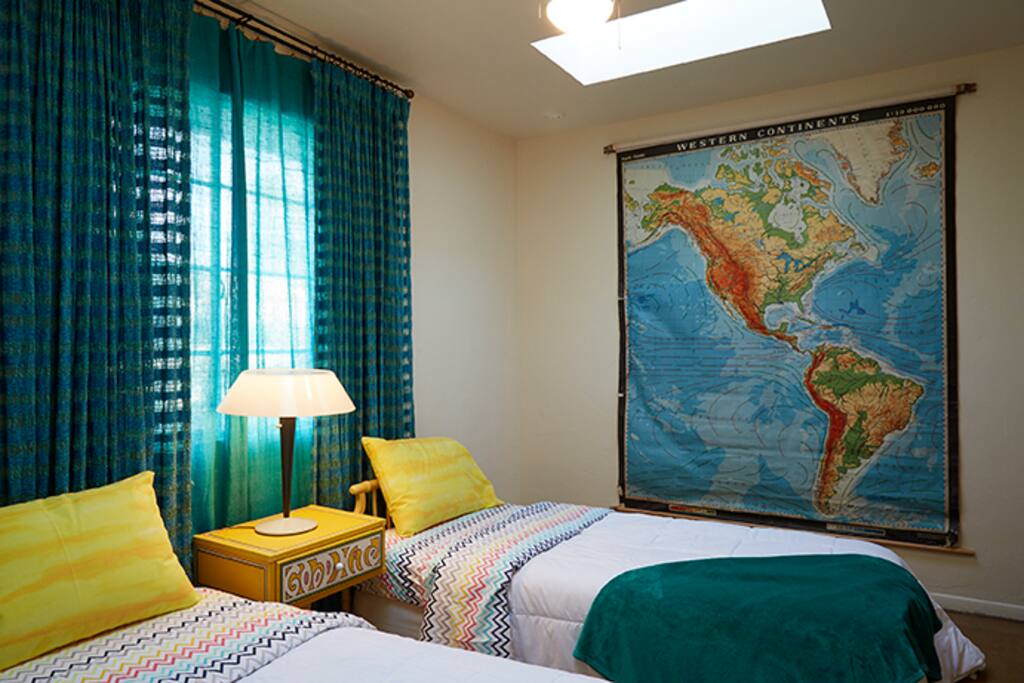 Middle Bedroom