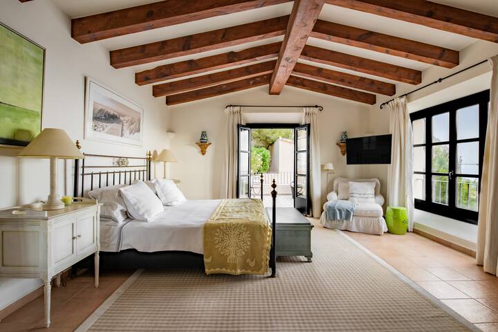 Fabulous views at Cala Llamp with Guest house gallery image 2