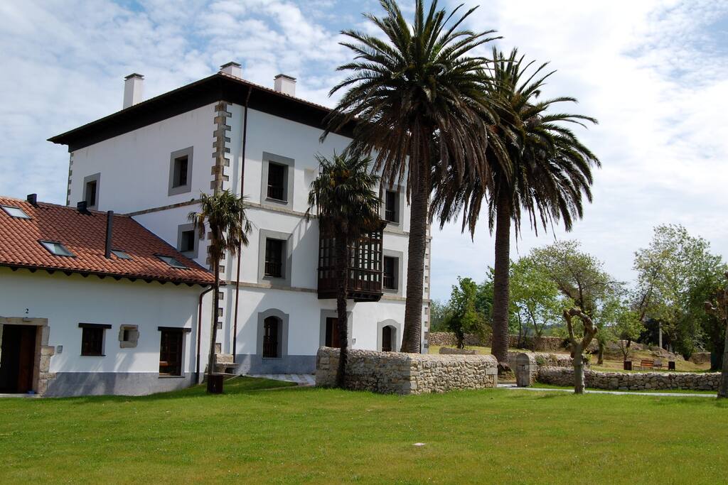 Exterior Palacio de Indiano