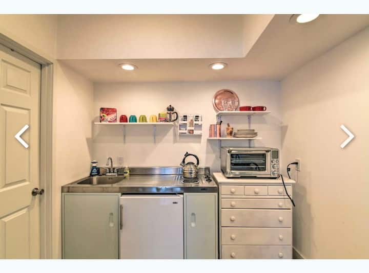 Studio Apt, 2 Miles To Dtwn Anchorage! - Anchorage, AK