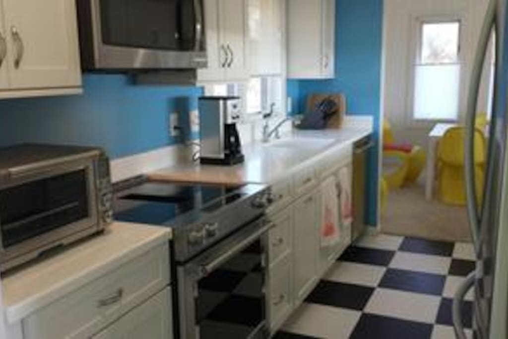 New kitchen fully equipped