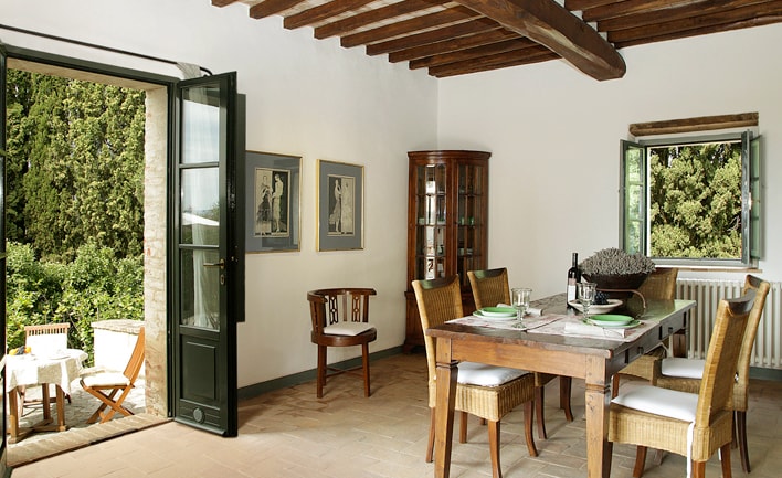 Popular Airbnb listing: Orgiale Charme Residenz Castle in Castelnuovo Berardenga