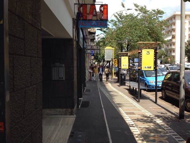 Rome Home Tuscolana Shopping street gallery image 5