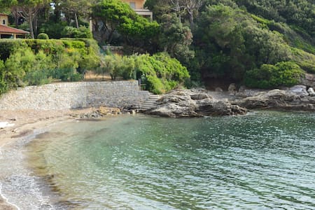 Isola Dei Topi Holiday Rentals Homes Toscana Italy Airbnb