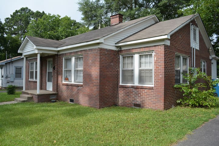 Airbnb Malvern Vacation Rentals Places To Stay Arkansas