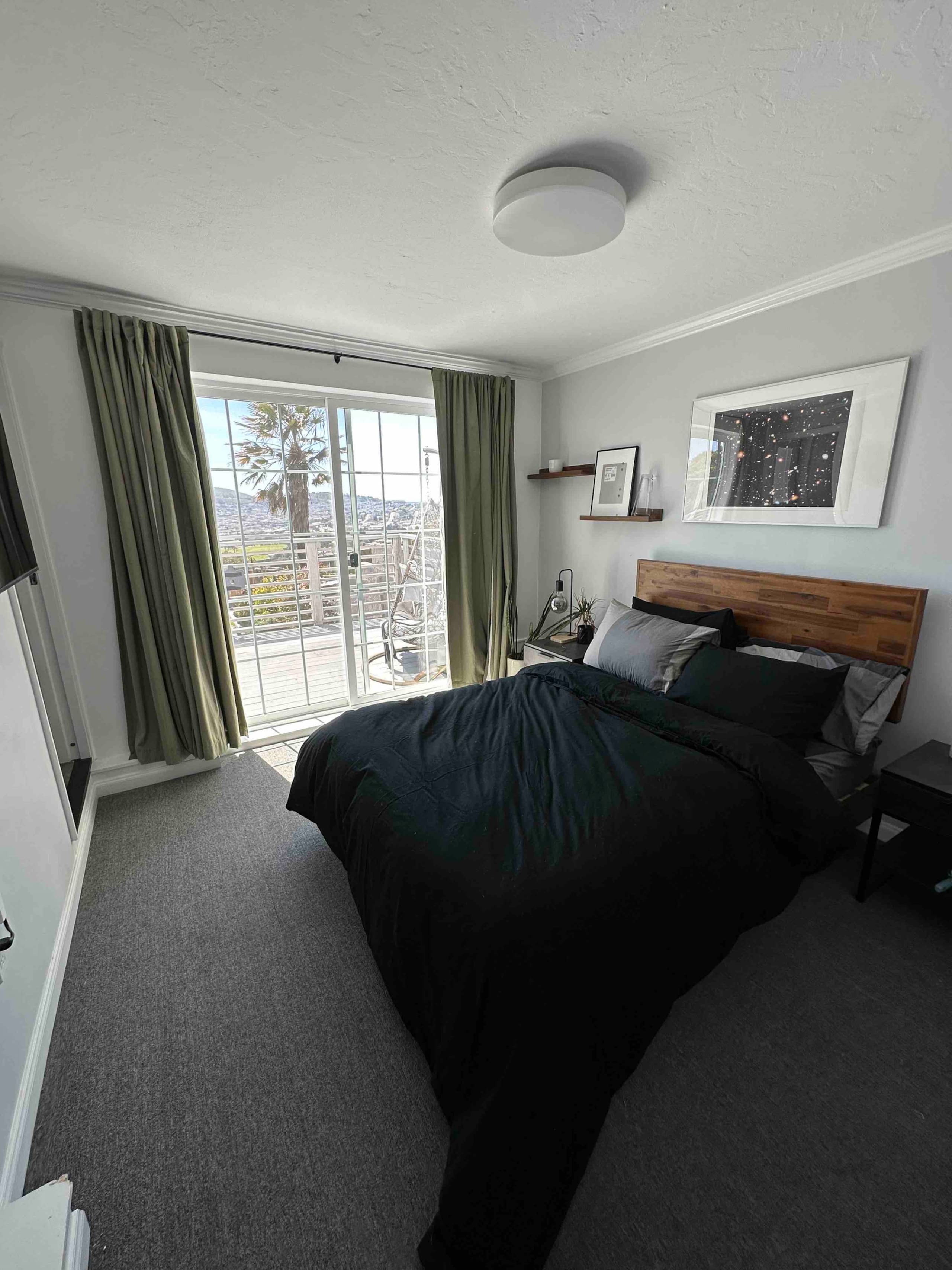 Home in San Francisco · ★4.9 · 2 bedrooms · 2 beds · 1 bath - Image 3