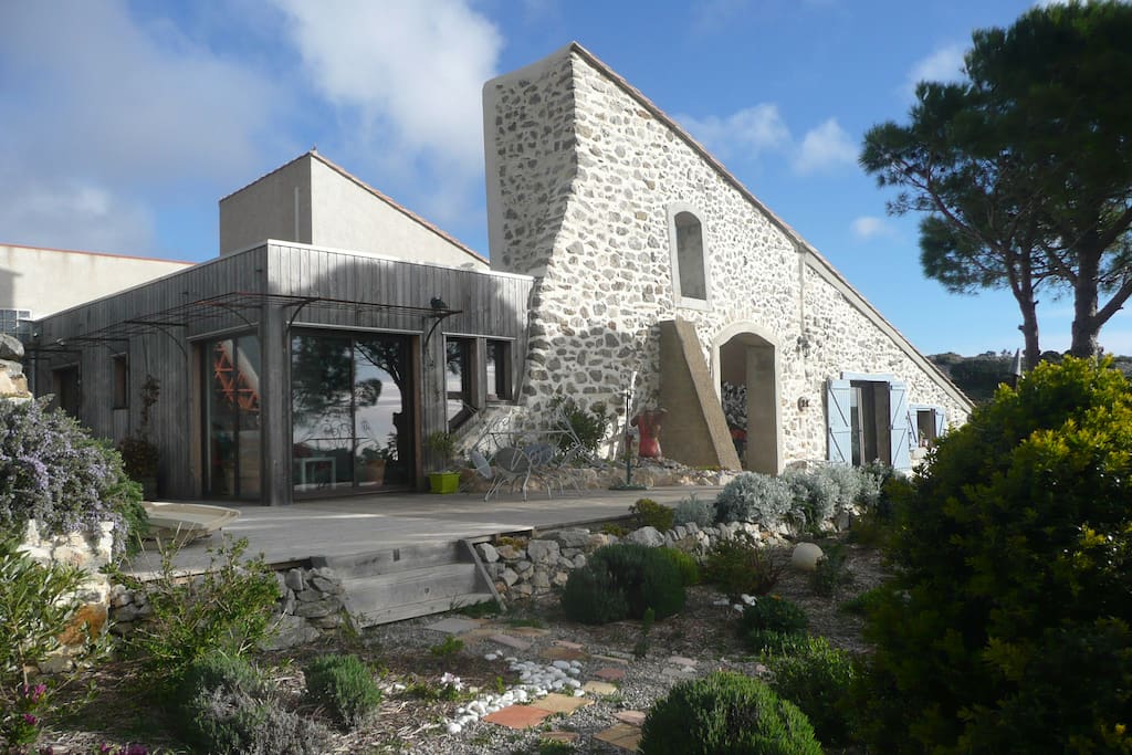 Gîte et maison principale