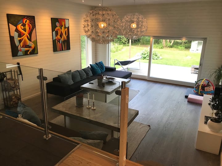 Large Modern Villa Right Outside Of Stockholm - Upplands Väsby