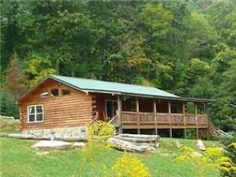 Foxrun Cabin Romantic Stay By The Creek Cabins For Rent In