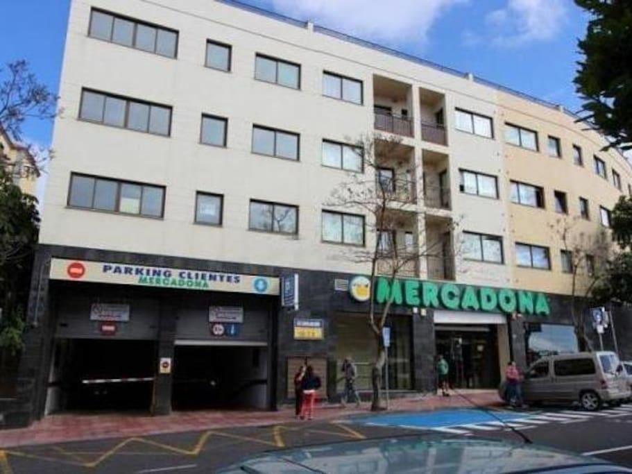 MERCADOS Y SERVICIOS