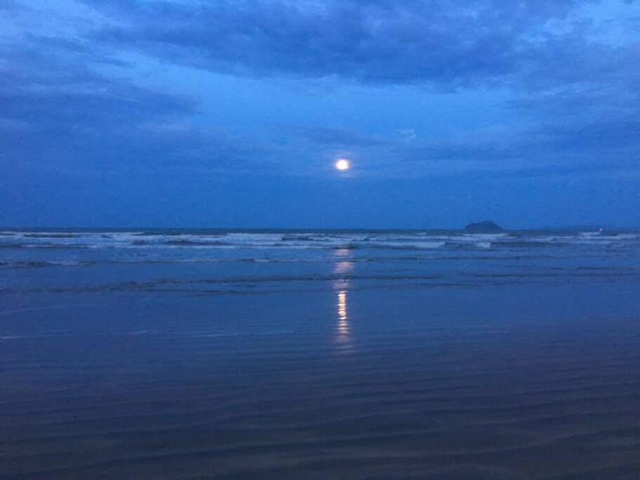 Praia Rasa I - Noite