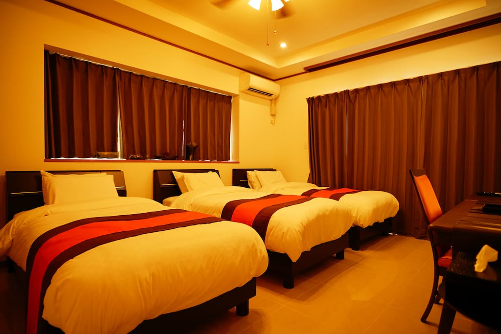 私達の家へようこそ!
Welcome to out house! Relax and enjoy peaceful time in our house.