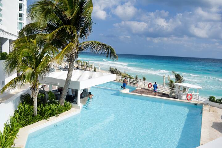 STUDIO 4 AT THE BEST BEACH IN CANCUN