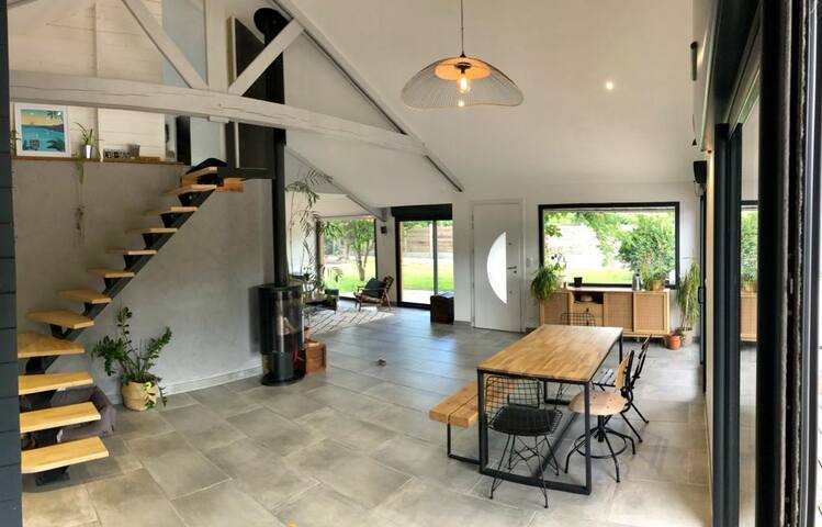 Belle maison de vacances avec piscine chauffée gallery image 4