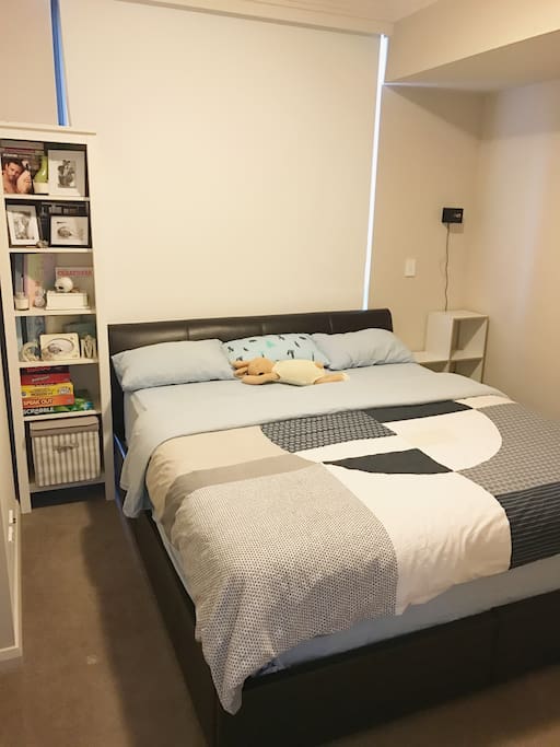 Main b/room with ensuite