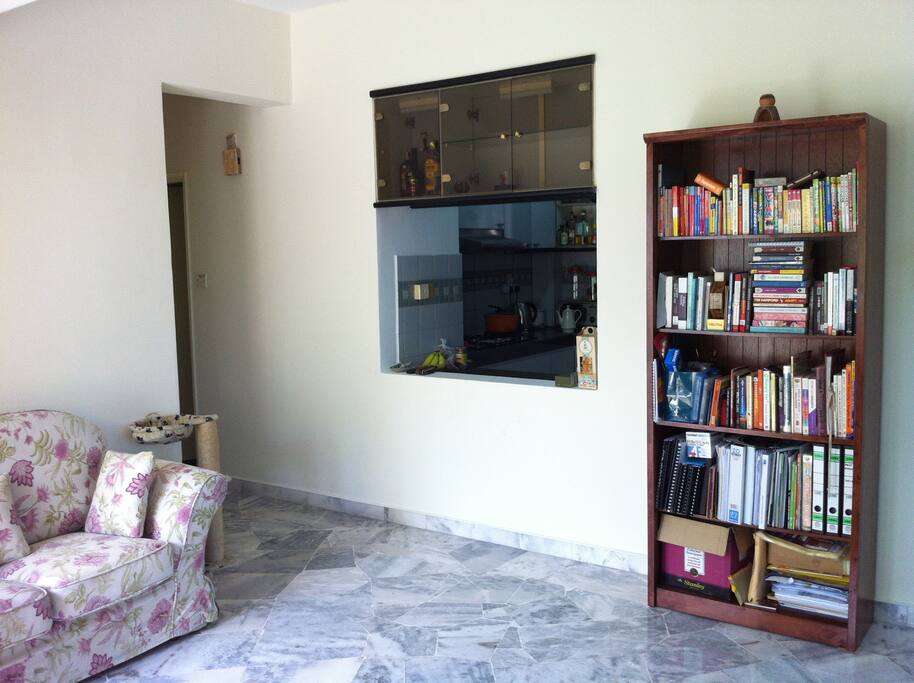 Living room, connected to the kitchen