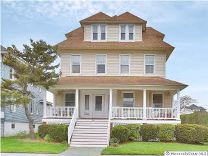 Grand Victorian House with Ocean Views