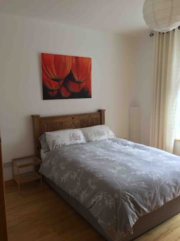 Room close to city and Airport