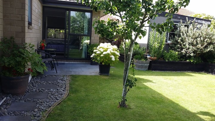 Timandra Bnb 
11a Timandra Street - New Plymouth