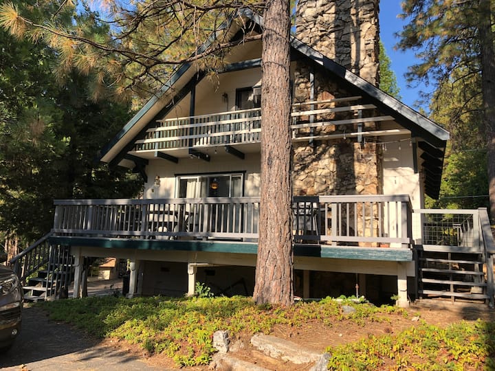 Dogwood Den Family Friendly Cabin in Arnold Cabins for Rent in