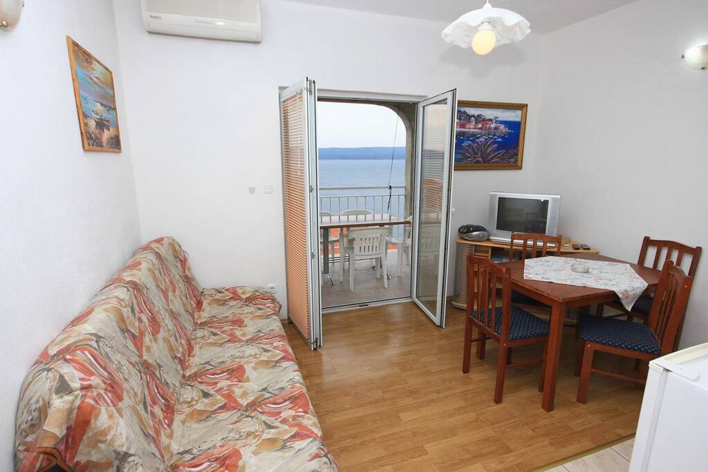 Dining room, Surface: 8 m²