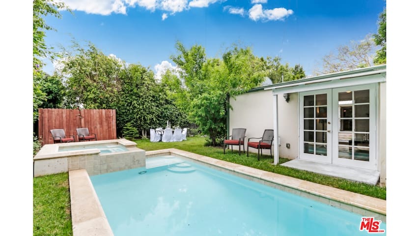 Urban Oasis - Private house - pool & spa access