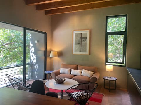 Top Airbnb: Guesthouse, w/pool and spectacular tennis court in Malinalco