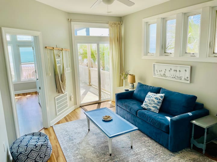 Even the sitting room has an ocean view! And if that’s not enough, a TV and lots of DVDs!