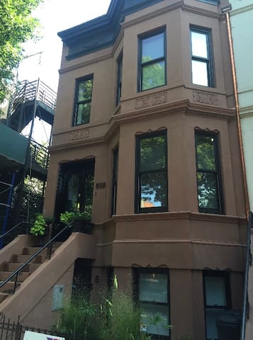 Beautiful Brooklyn Brownstone Production Space