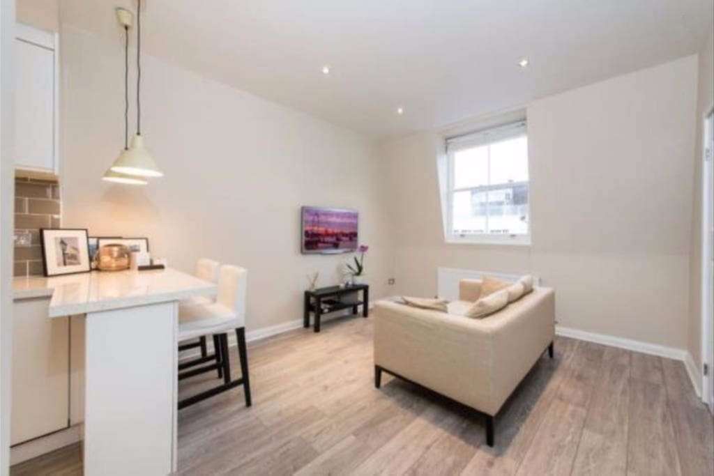 Large rooms - Safe and quiet