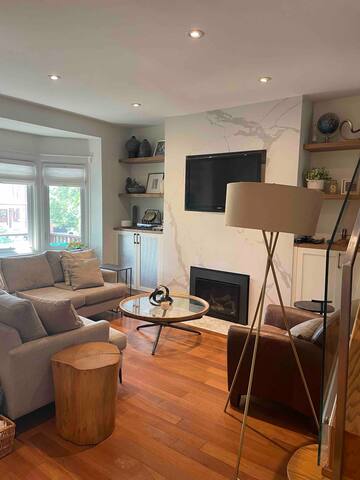 Stunning Beach 3 bedroom home with swim spa gallery image 2