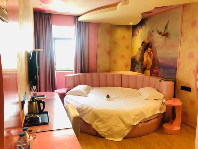 Pink romance