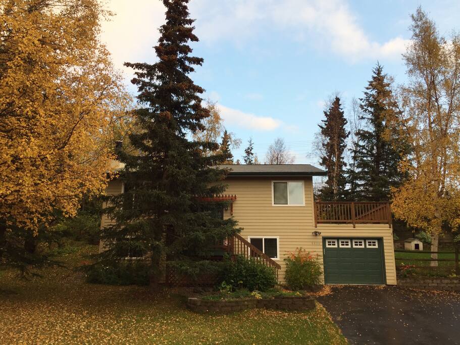 Enjoy the peace and conveniences of this modern Hillside home.