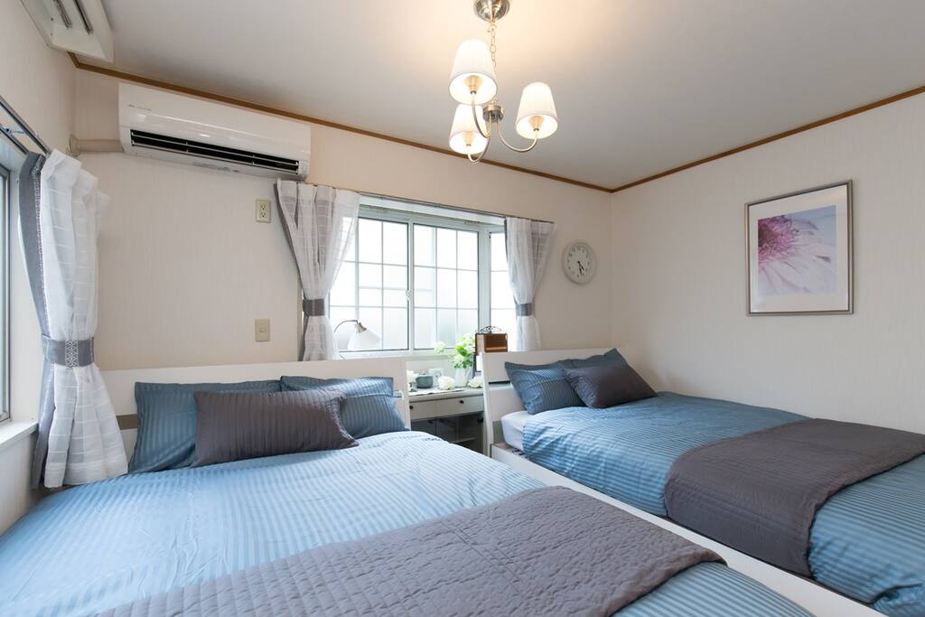 Bed room