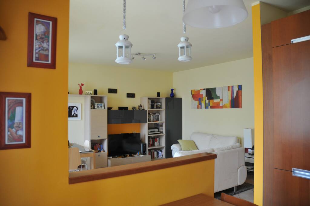 Il soggiorno visto dalla cucina