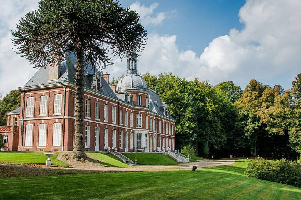 Chateau cote seine