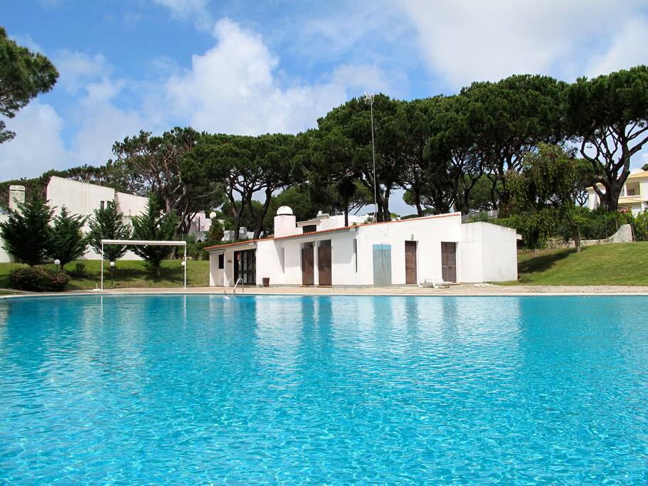 Pool and outdoor space