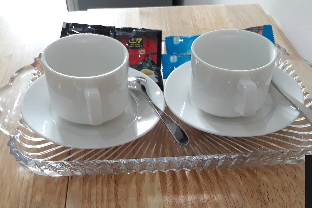Have a cup of tea/coffee
