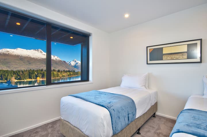 Habitación de nivel medio (puede ser individual o una king)