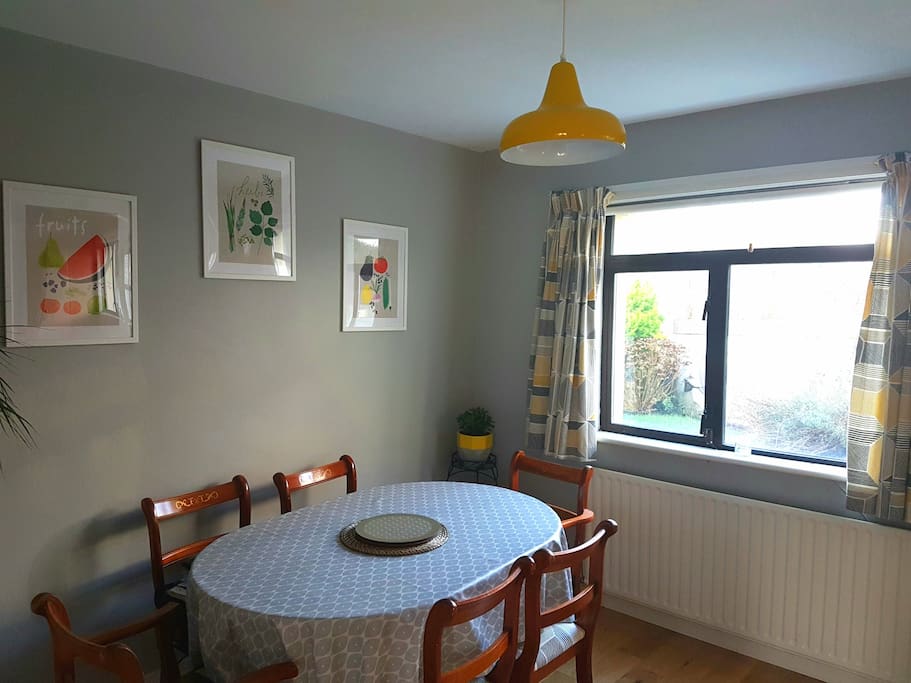 Bright open plan dining room kitchen combined. Great for entertaining and can spill out into garden in summer.