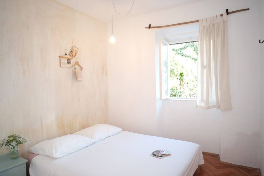 Room 2