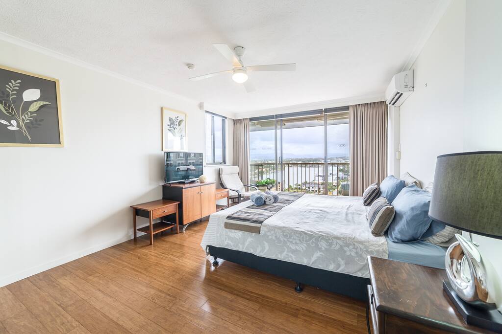 Spacious master bedroom