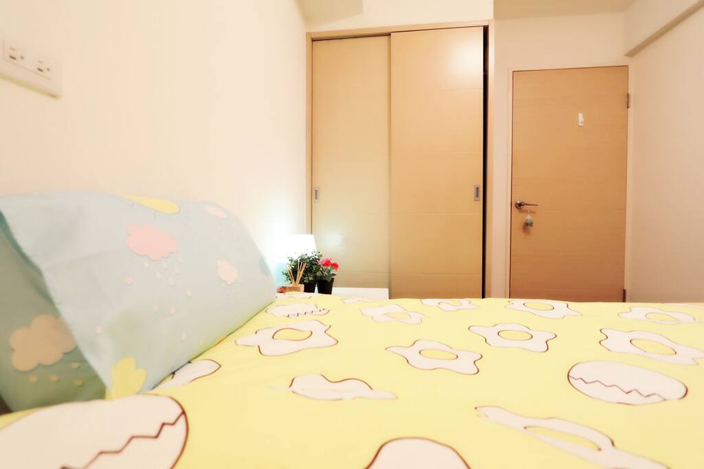 single cozy room
