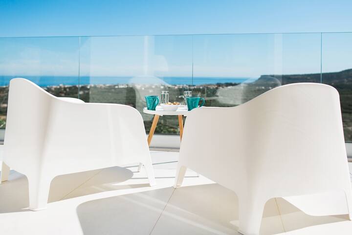 Brand new 6 bedroom Villa Tetragon gallery image 5