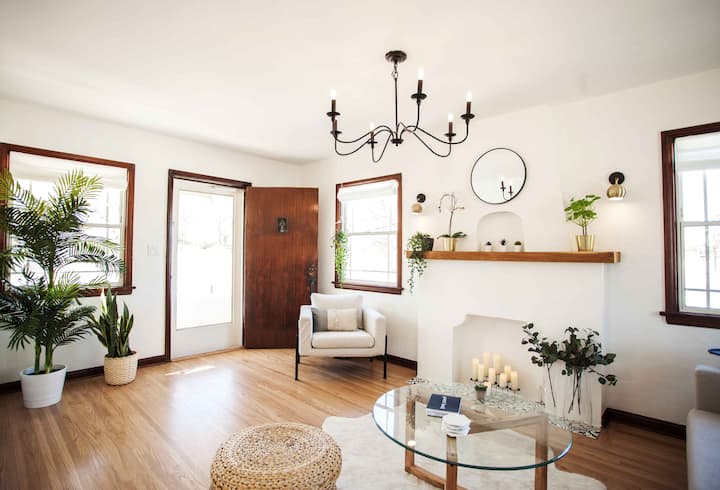 Lichte en lichte woonkamer. 