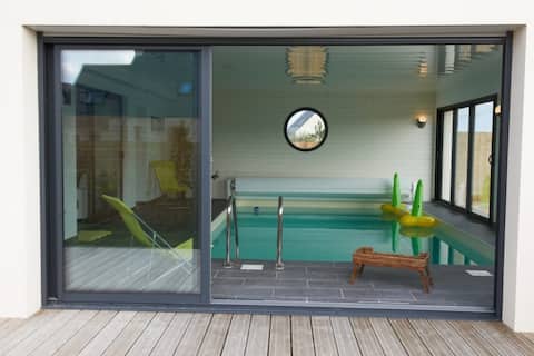 Villa Cassiopée, indoor pool, close to the beach