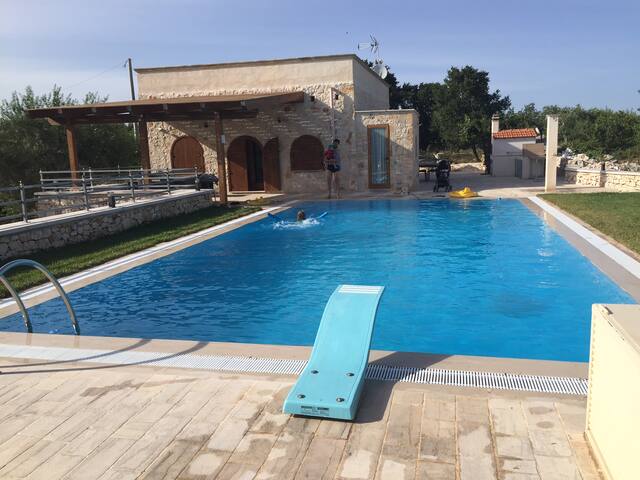 Puglia, Casa Albert w private pool