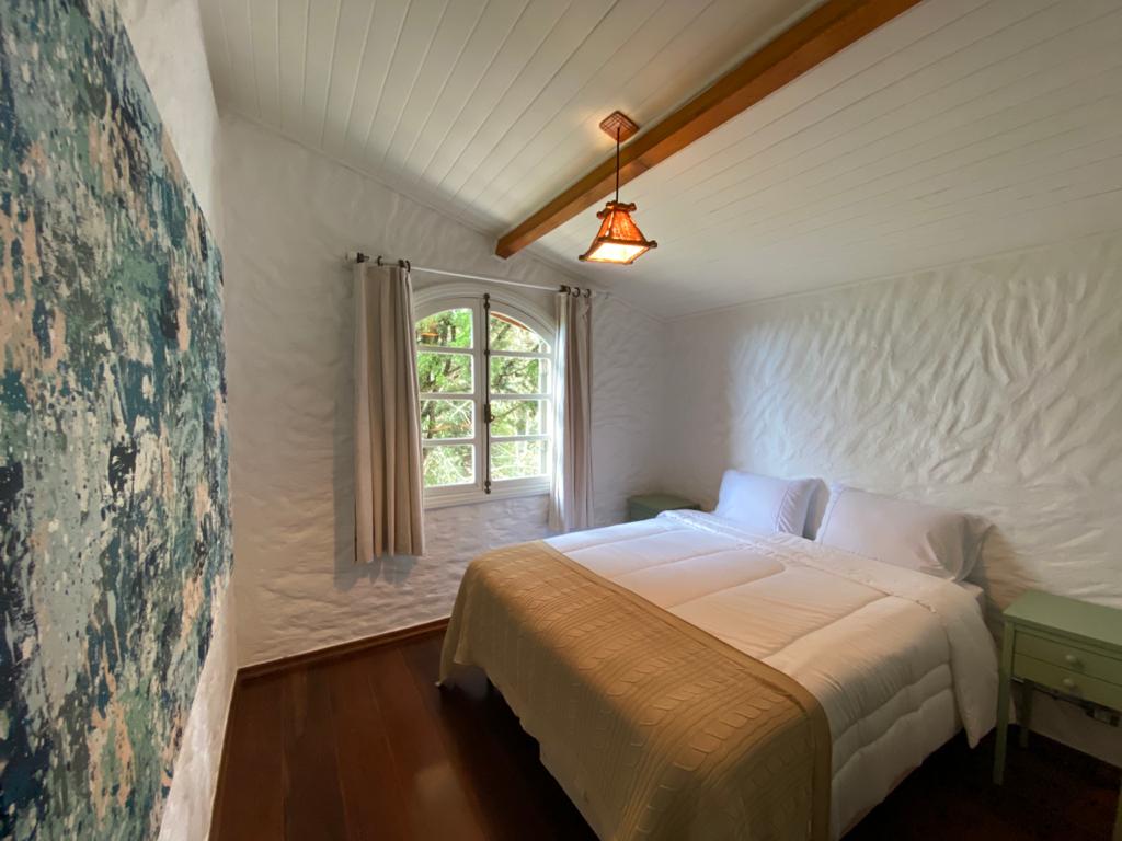 I sviten är sängarna enkelsängar, men vi kan ställa in dem som en dubbelsäng. Hur du än föredrar!