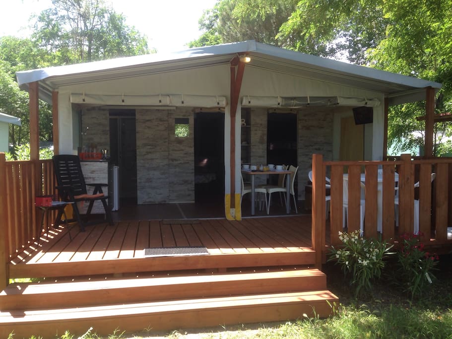 LODGE
