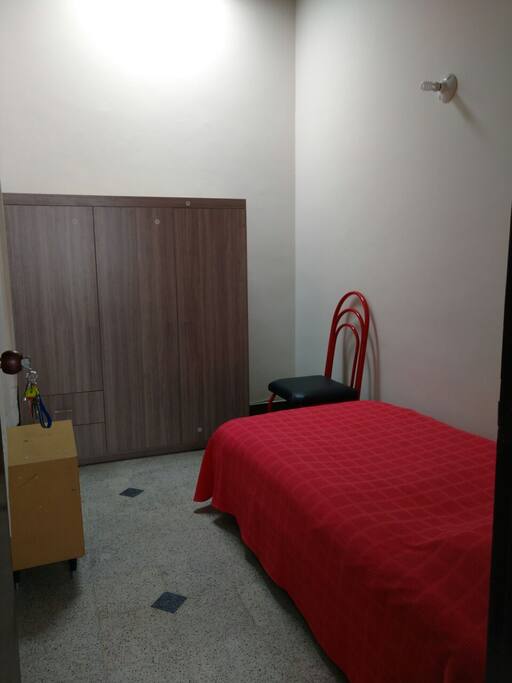 Confortables habitaciones amobladas.
